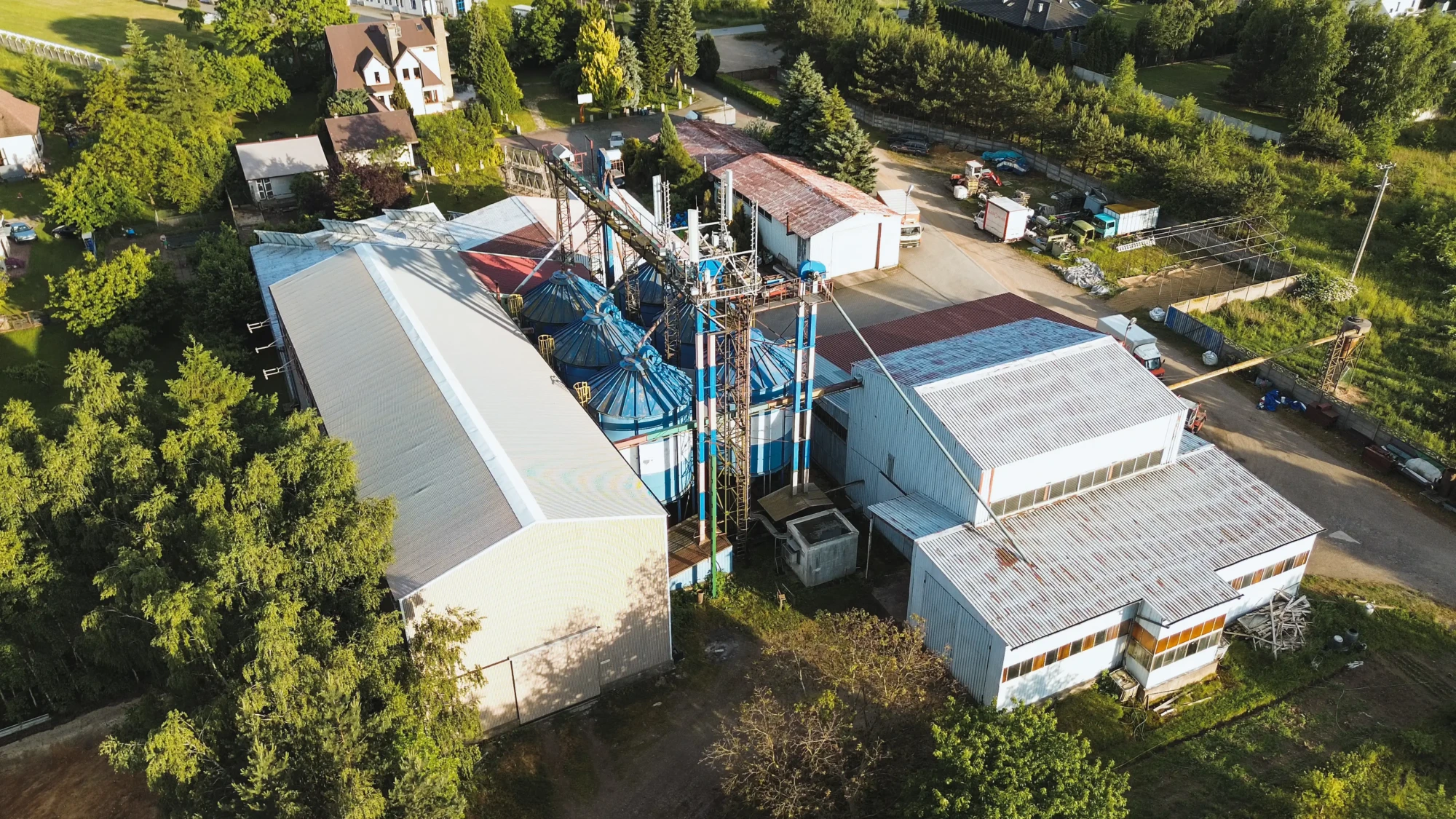 Б.11.1. Эксплуатация объектов хранения и переработки растительного сырья, в том числе изготовление, монтаж, наладка, обслуживание и ремонт технических устройств, применяемых на таких объектах